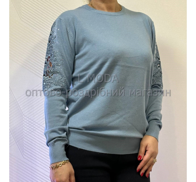 Кофта з ажурним рукавом блакитної 52
